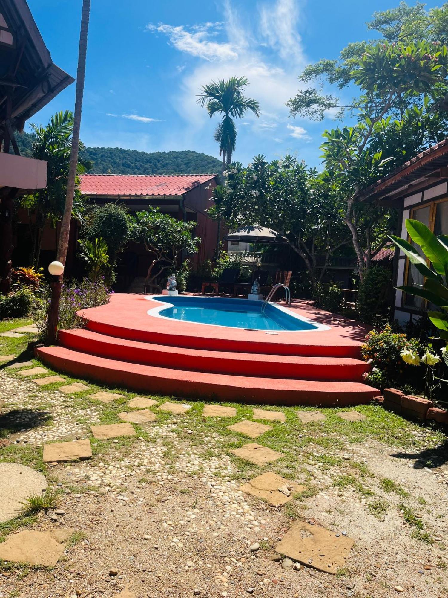 Nin Kantiang Bay Koh Lanta Exterior photo